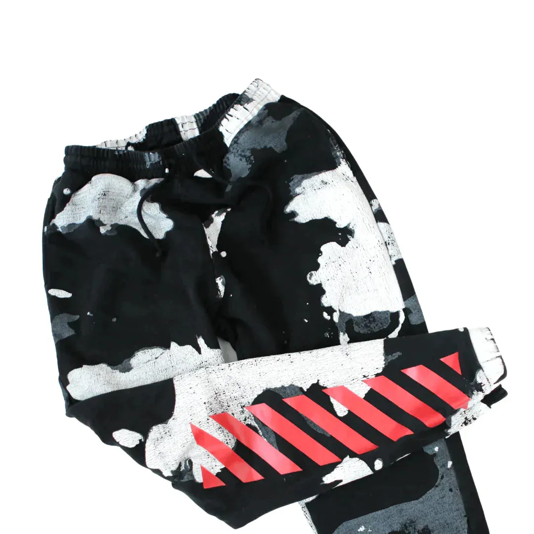 OFF WHITE DISTRESSED CAMO JOGGER  (M)